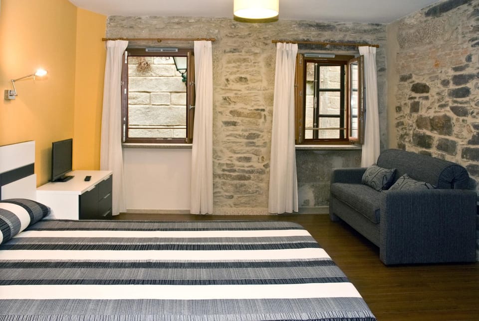 Living room, Bedroom