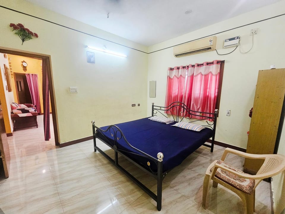 Bed, Bedroom, air conditioner