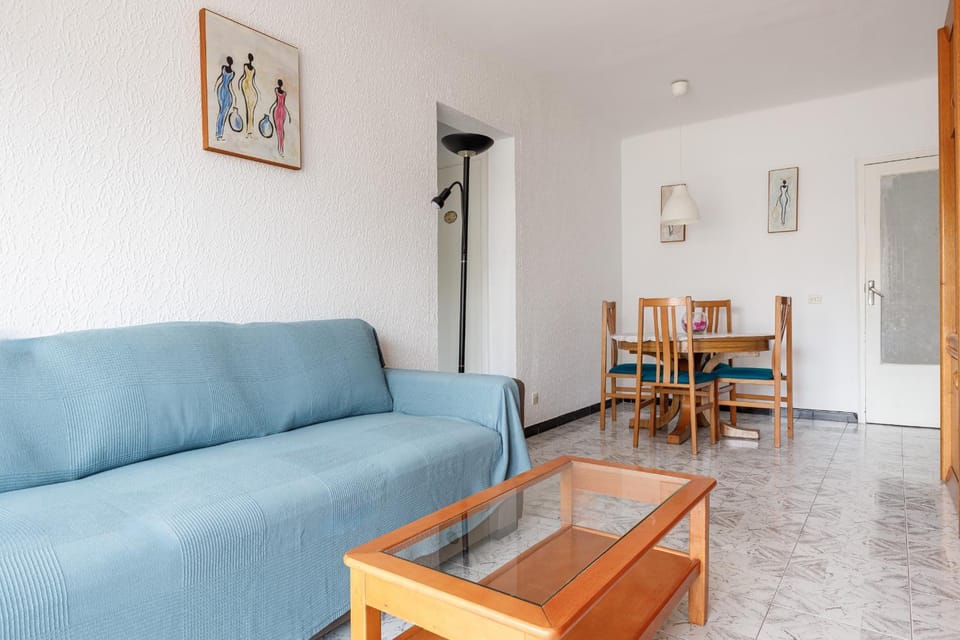 Besos · Bright apartment close to congress & port Apartment in Barcelona