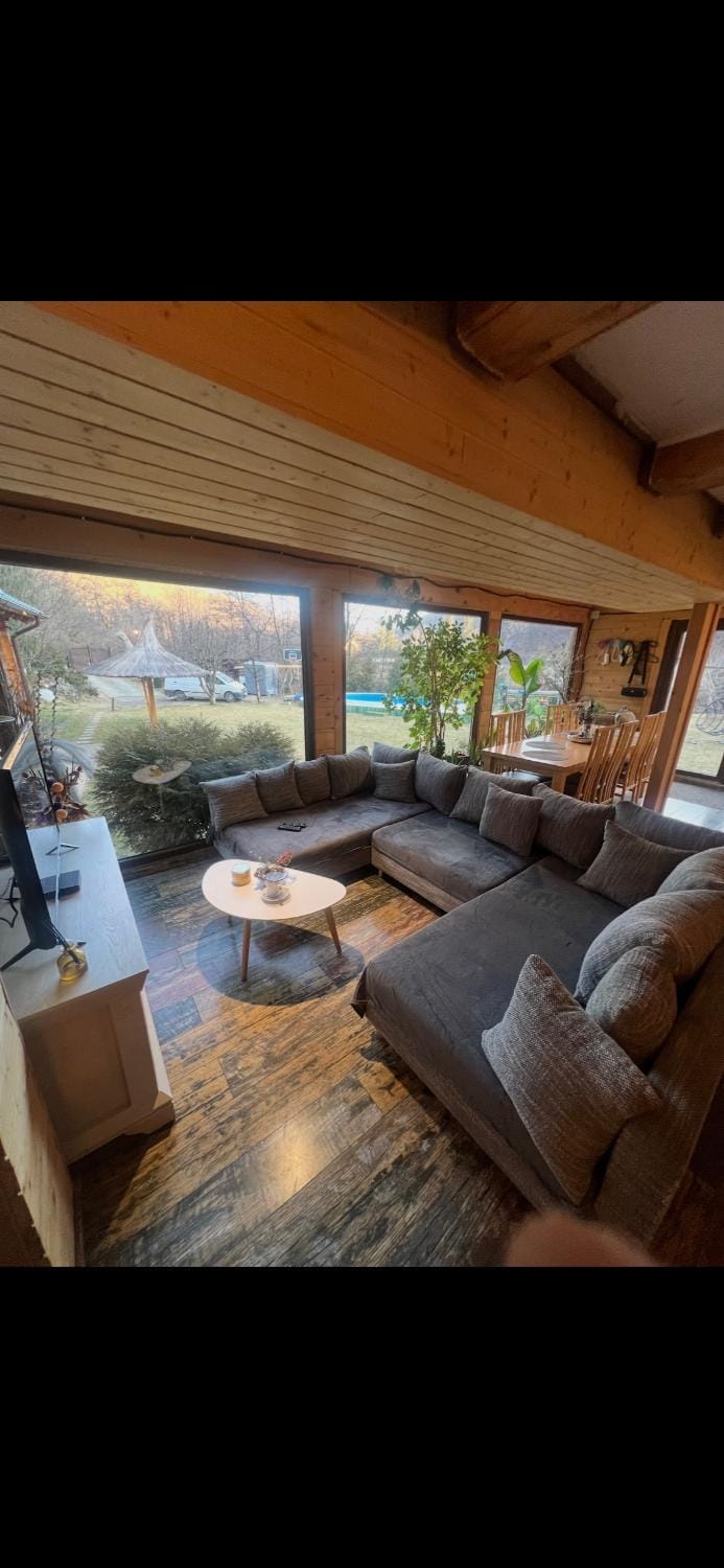 Living room, Seating area