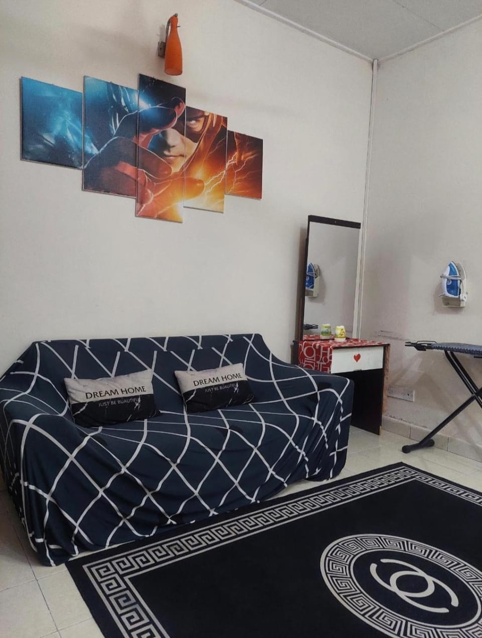 E&A Homestay KLIA - 4R 3B - Wifi-Netflix House in Negeri Sembilan, Malaysia