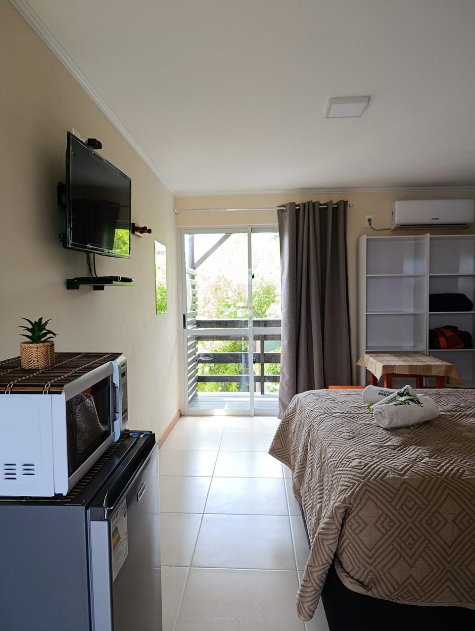 Bed, TV and multimedia, Photo of the whole room, Bedroom, minibar
