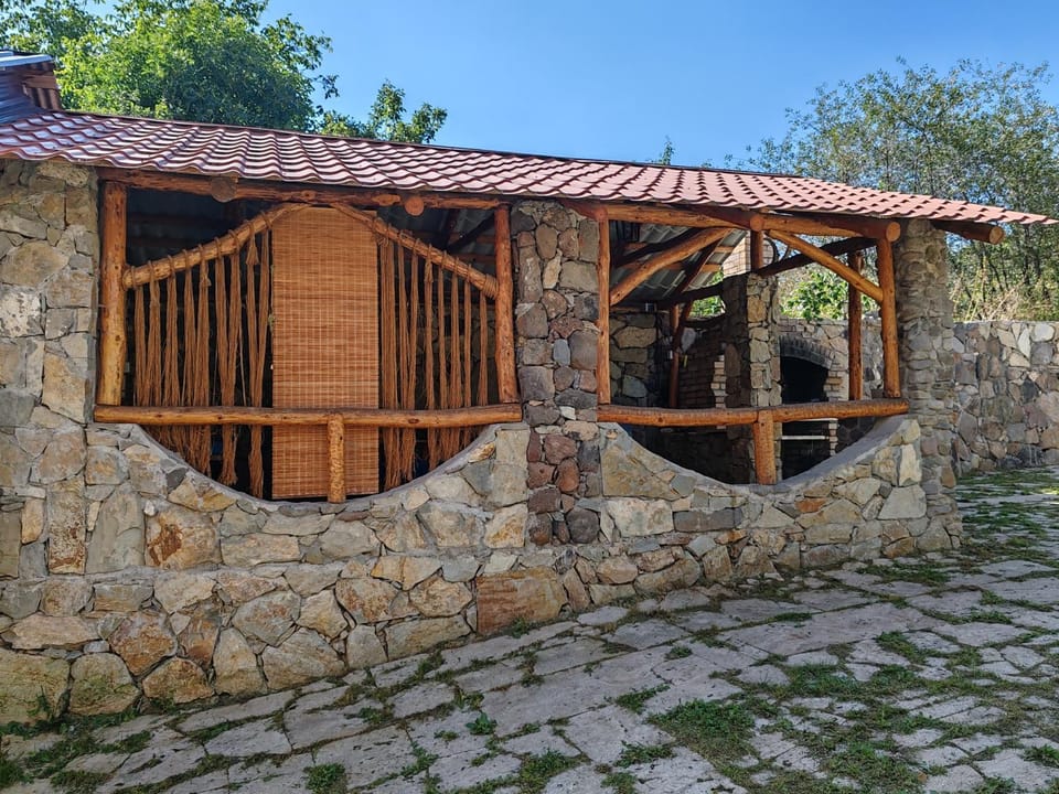 Paradise Guest House Bed and Breakfast in Armenia