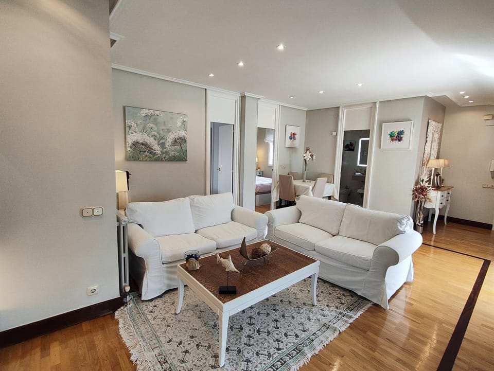 LARRAITZ Apartment in San Sebastian