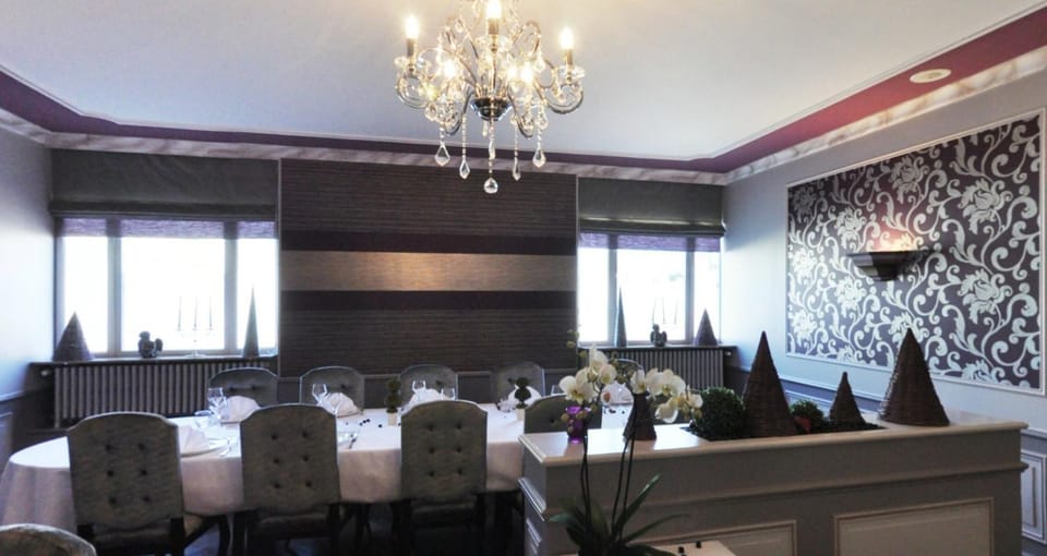 Logis Hôtel-Restaurant La Croix Couverte Hotel in Pays de la Loire