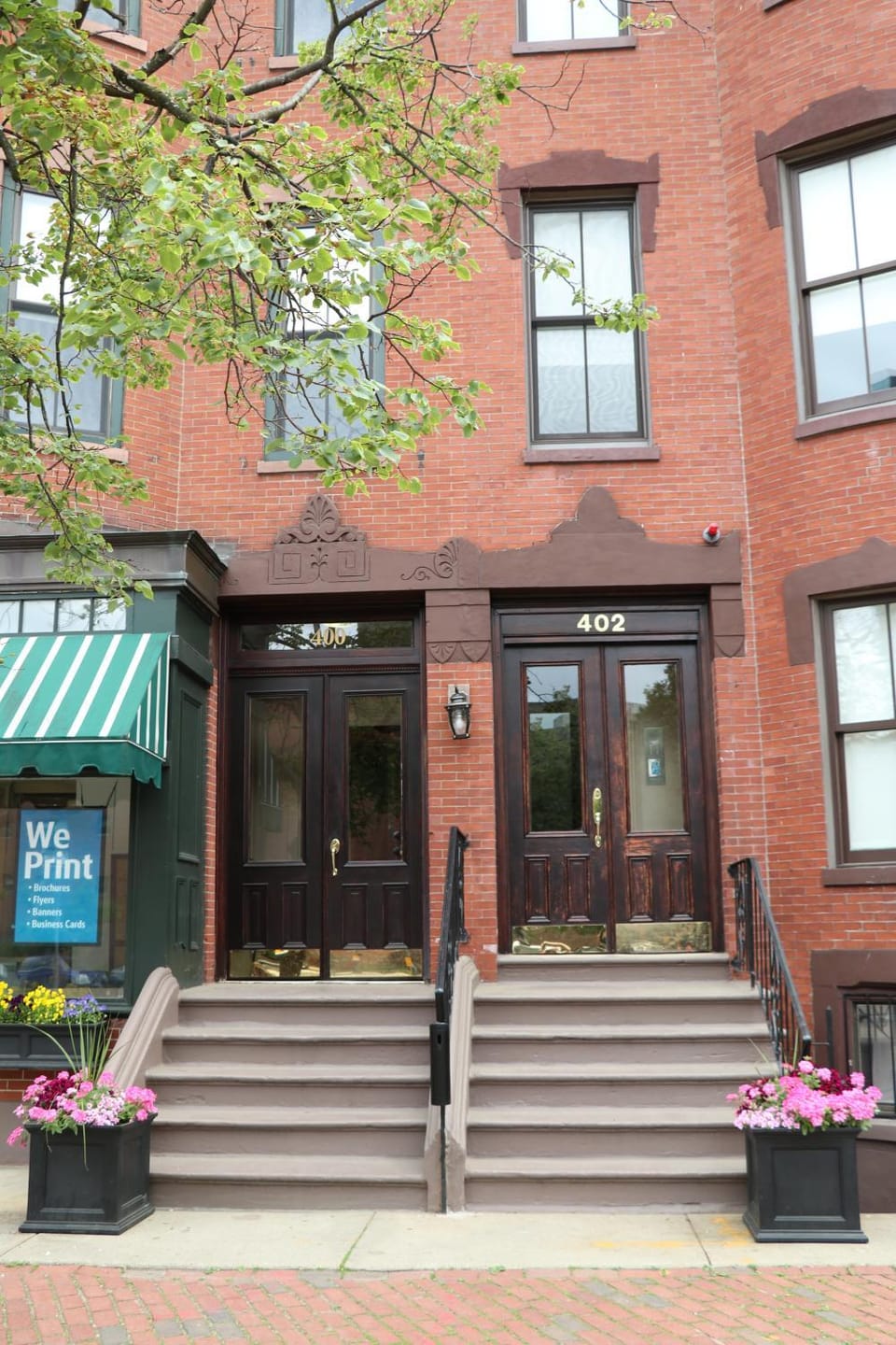 Facade/entrance