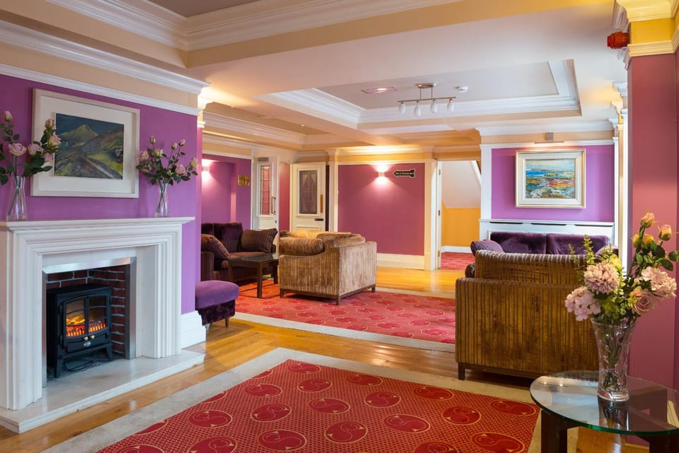 Lounge or bar