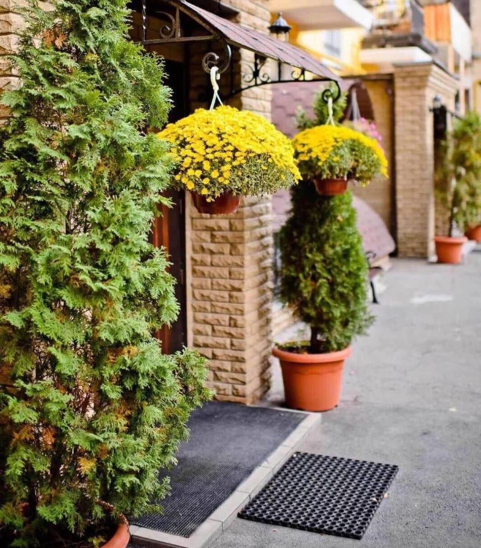 Property building, Facade/entrance