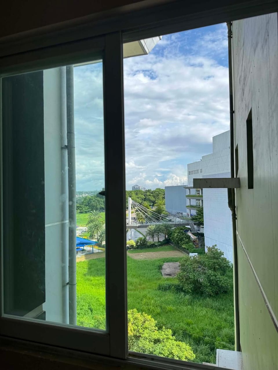 Staycation condo with pool near SM Tungko, Bulacan Hotel in Region of Manila