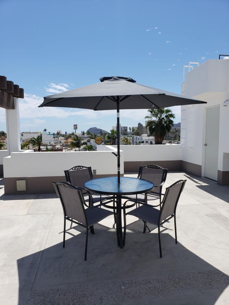 Patio, Garden, Balcony/Terrace