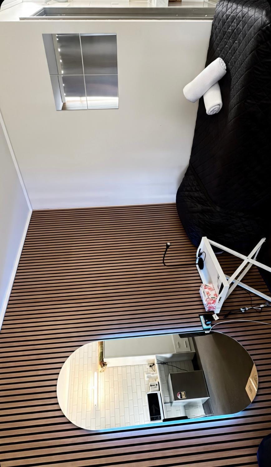 furniture, microwave, air conditioner