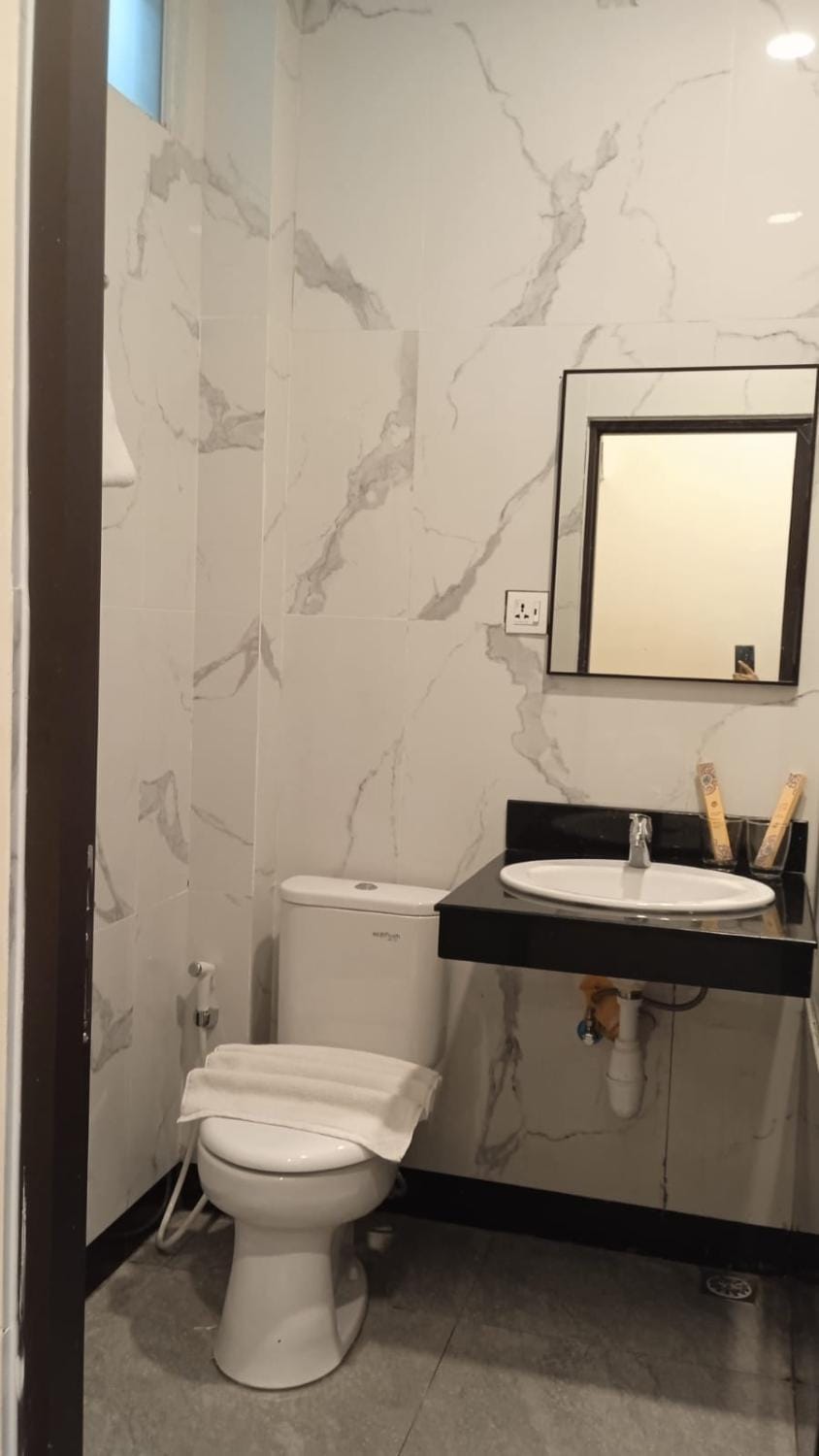 Toilet, Bathroom