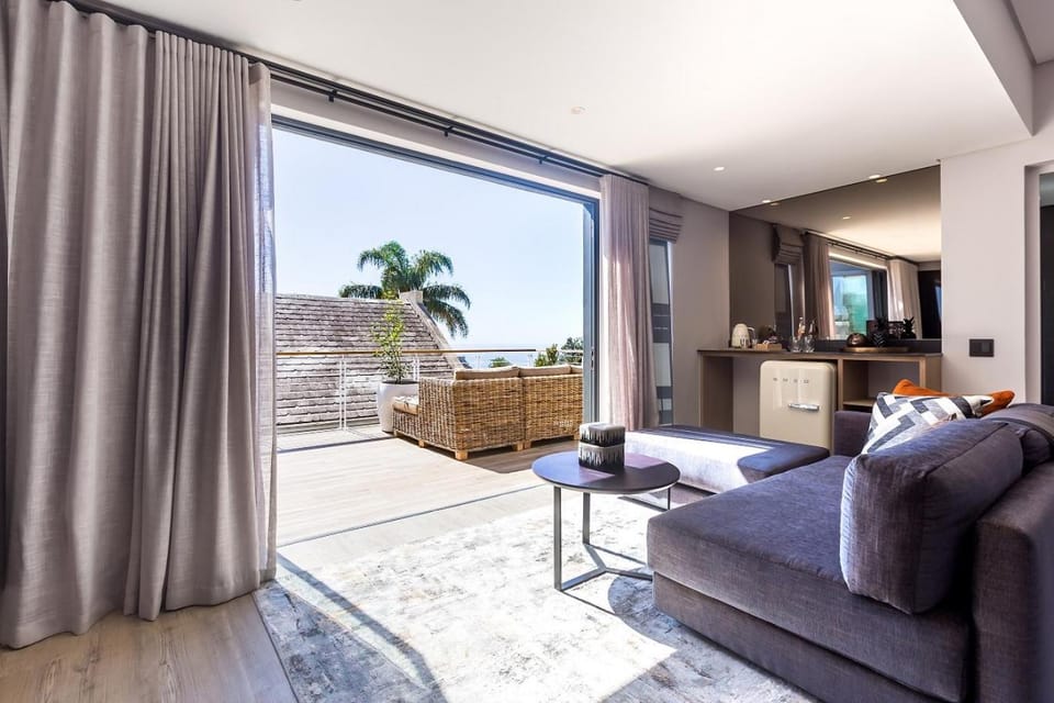 Balcony/Terrace, Living room