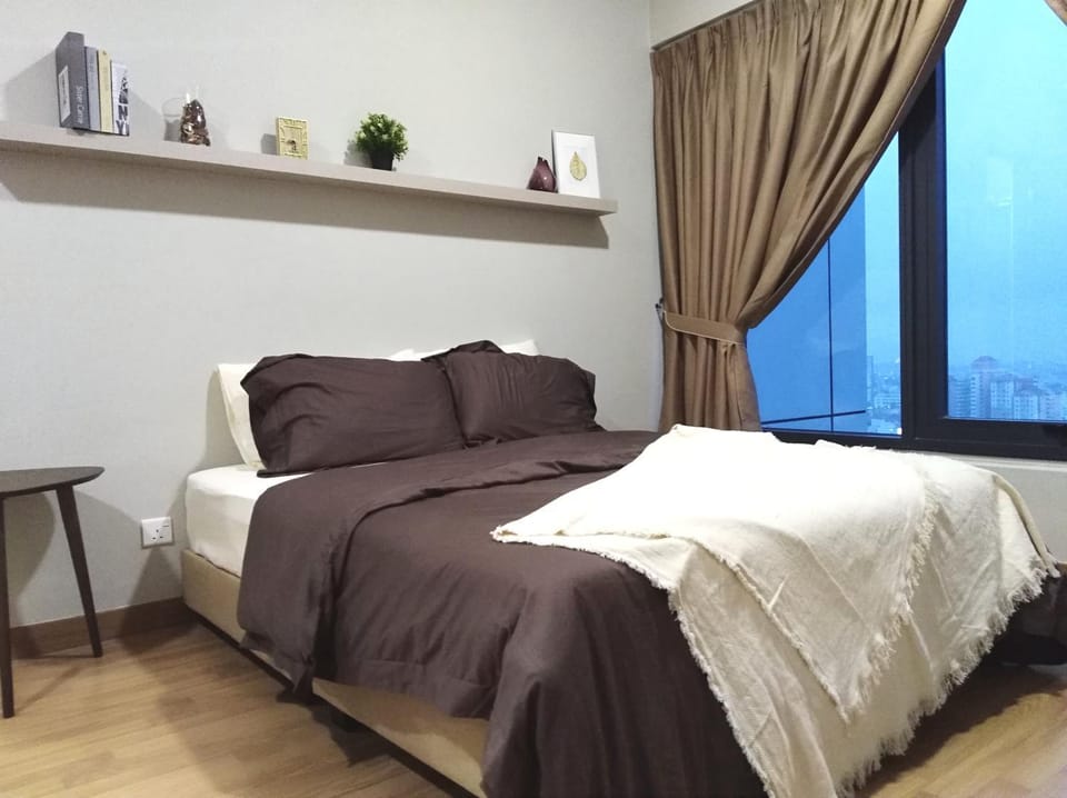 Georgetown SeaView Condo Tropicana 218 Macalister Apartment in George Town