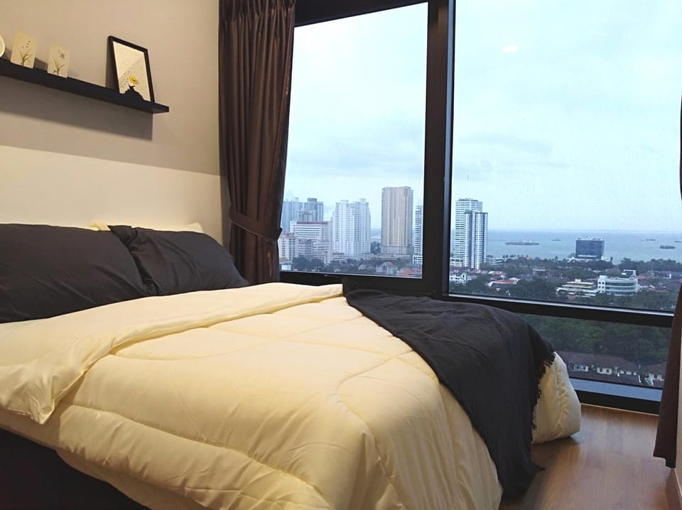 Georgetown SeaView Condo Tropicana 218 Macalister Apartment in George Town