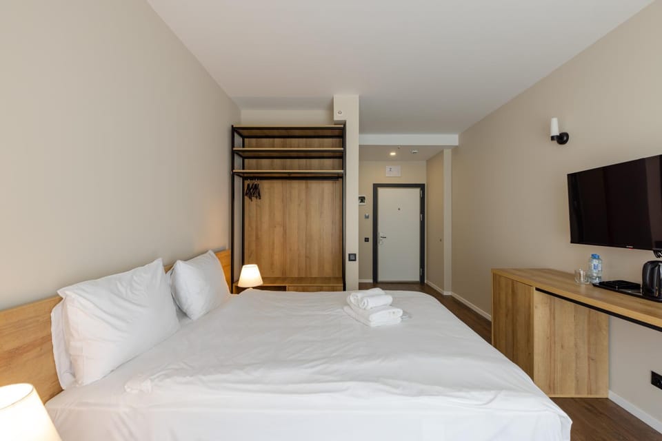 Bed, Photo of the whole room