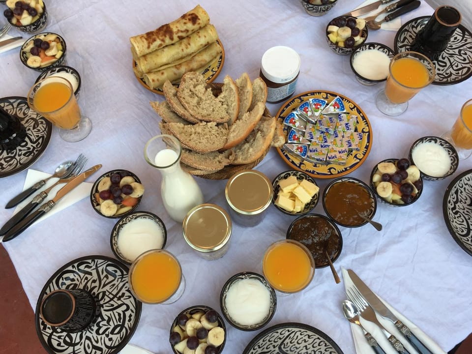 Food and drinks, Banquet/Function facilities, Breakfast