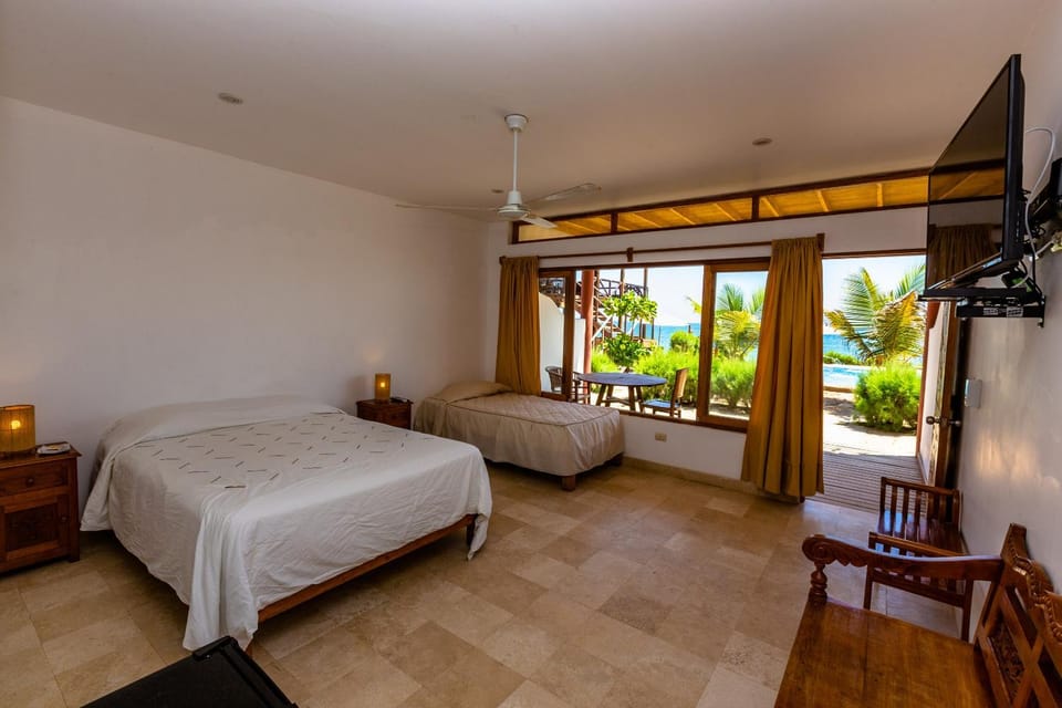 Balihai Bungalows Nature lodge in Canoas de Punta Sal