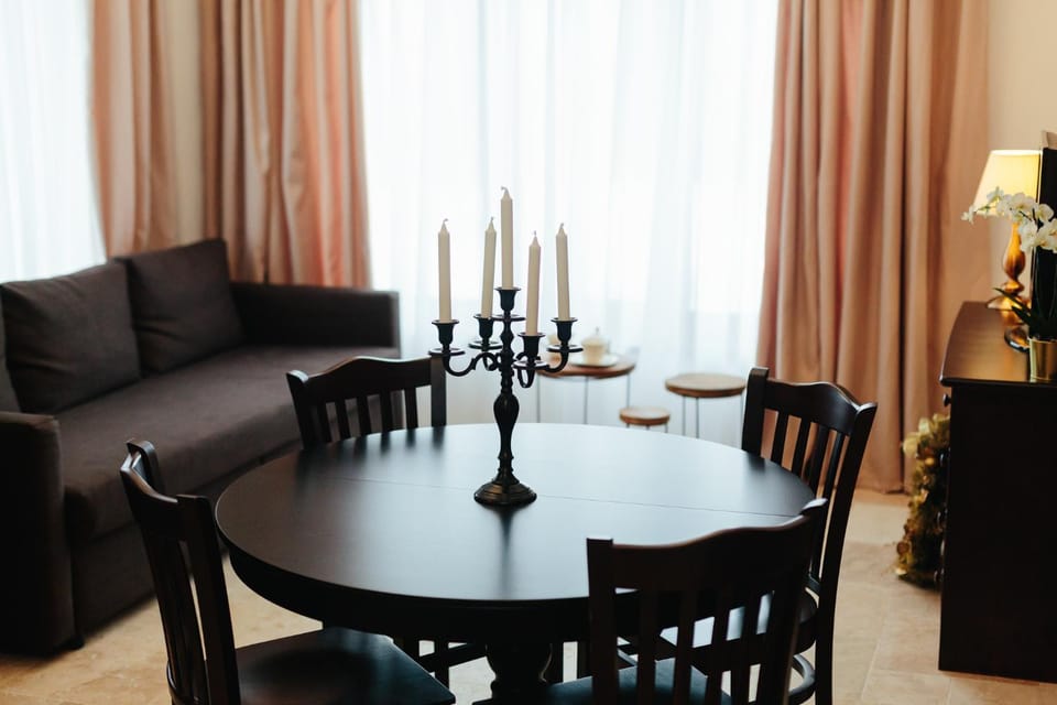 Living room, Dining area