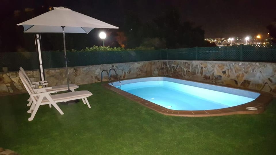 Shower, Garden, Balcony/Terrace, Swimming pool