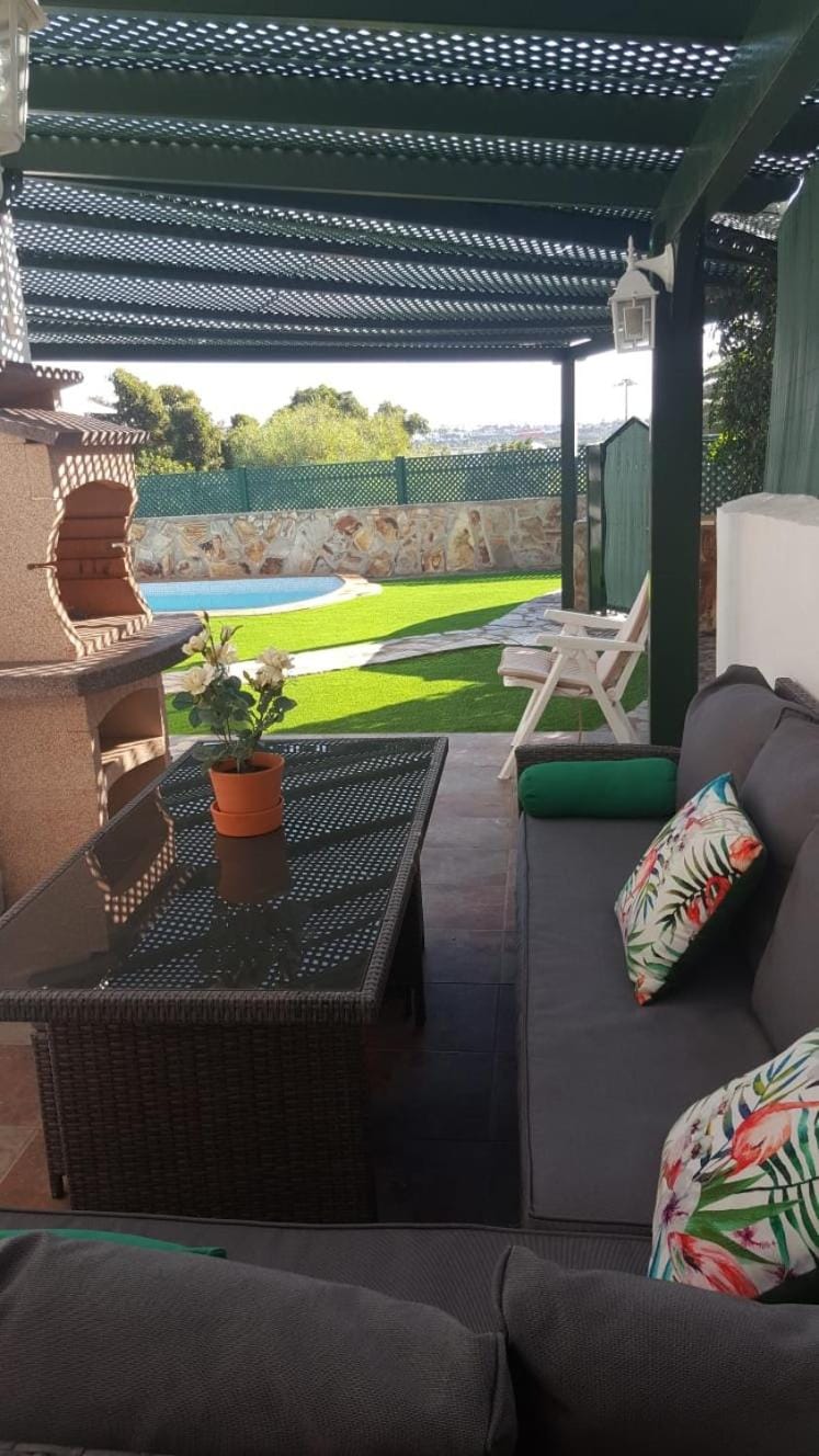BBQ facilities, Garden, Balcony/Terrace, Seating area, Dining area