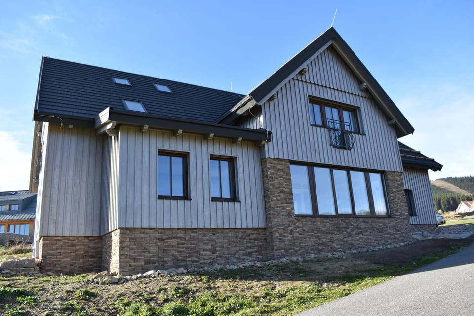 Property building, Spring