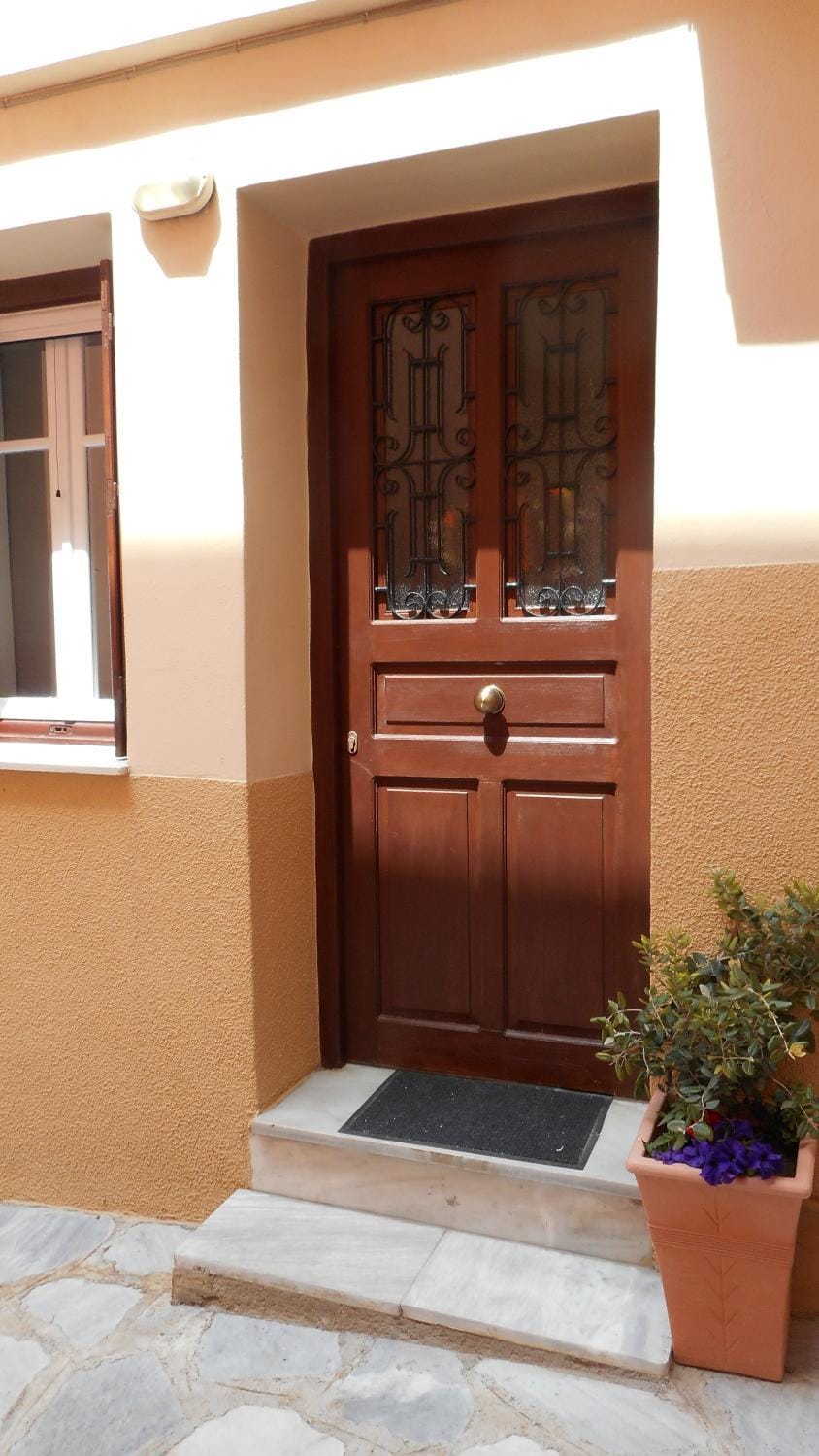 Elegant and Comfortable Apartment in the City Center Apartment in Decentralized Administration of the Aegean