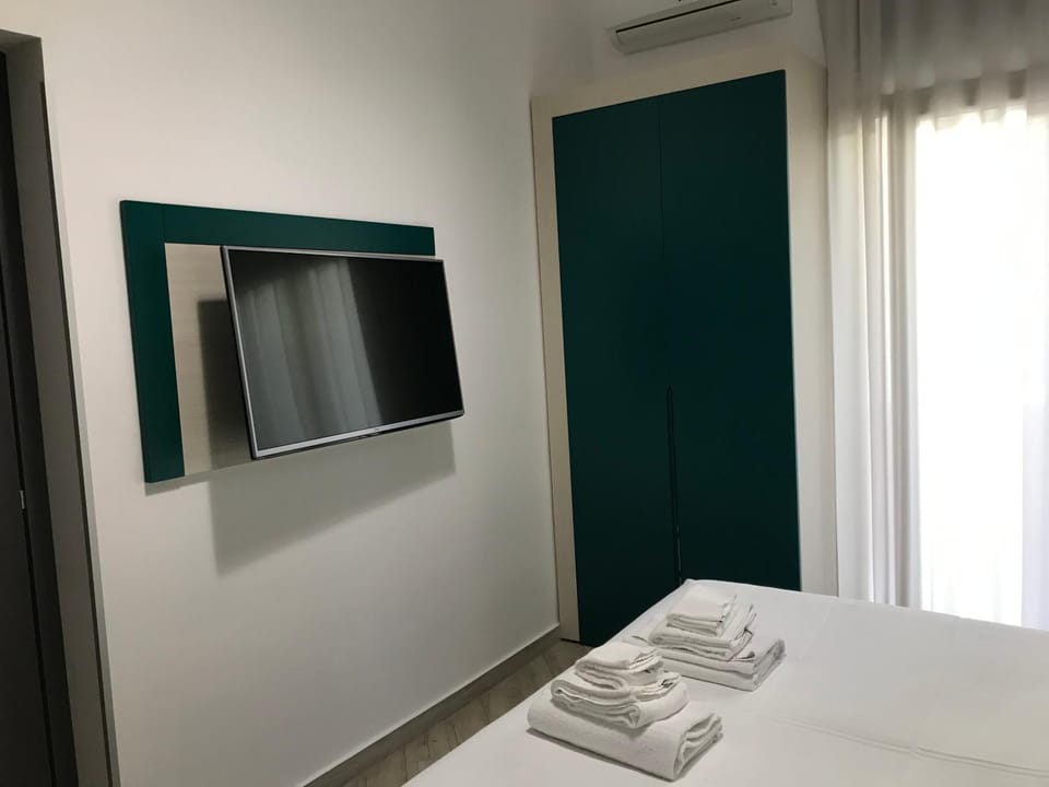 TV and multimedia, Seating area