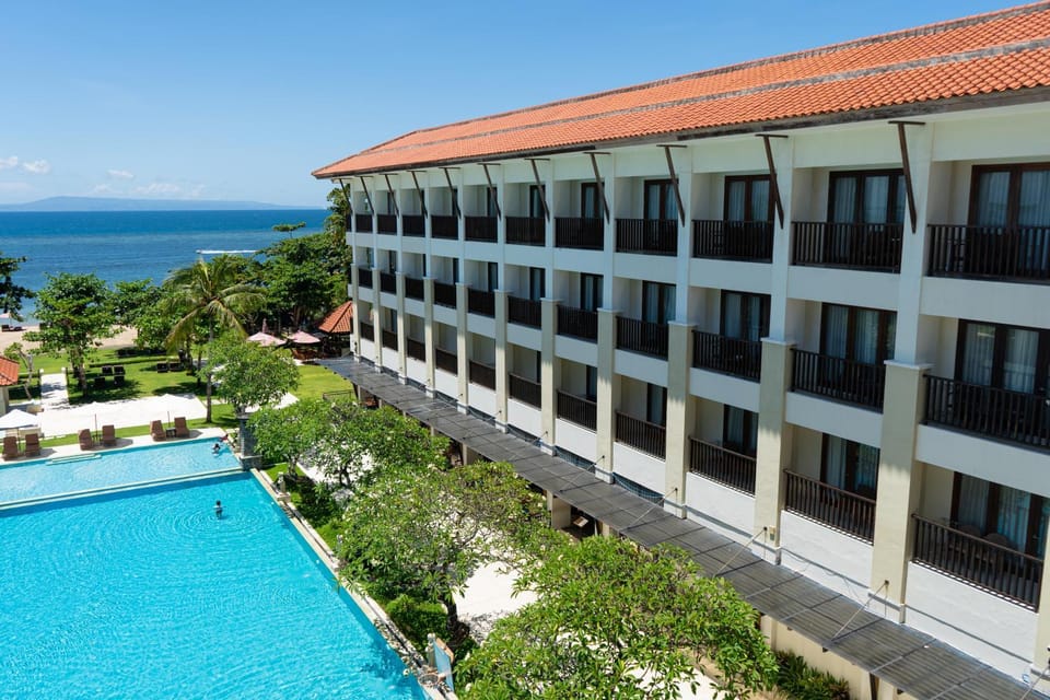 Pool view, Sea view, Swimming pool