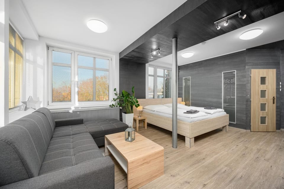View (from property/room), Living room, Bedroom