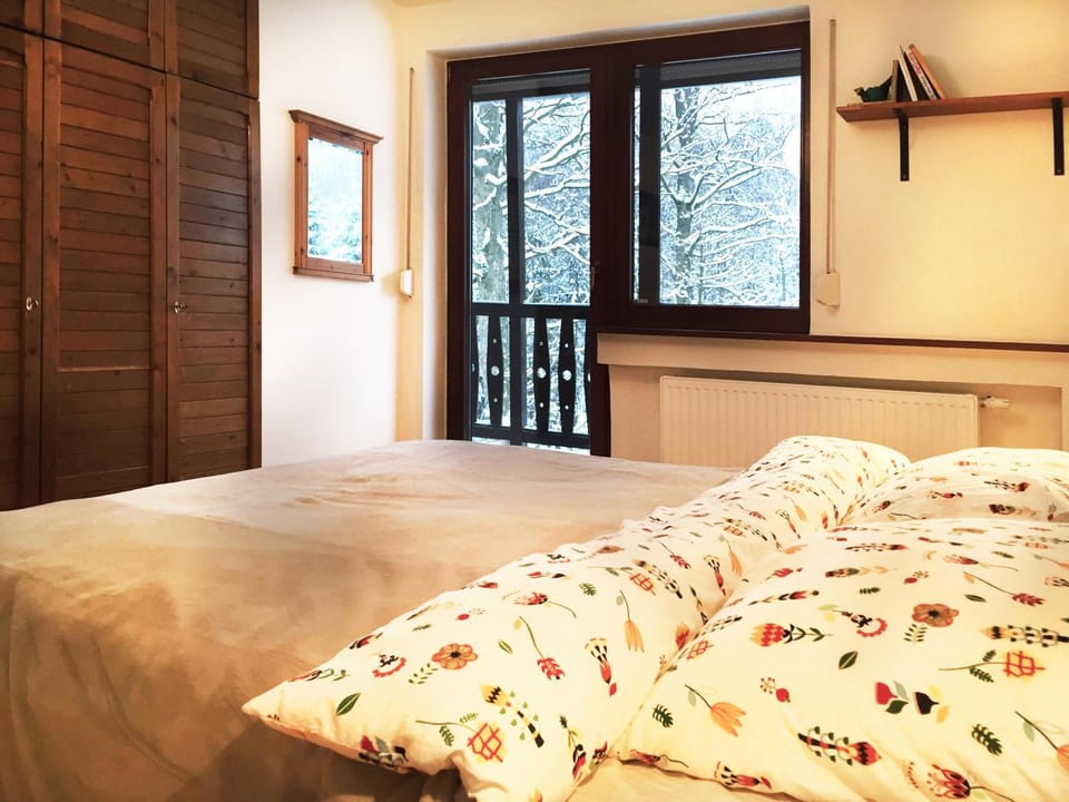 Balcony/Terrace, Bedroom, Garden view, Mountain view