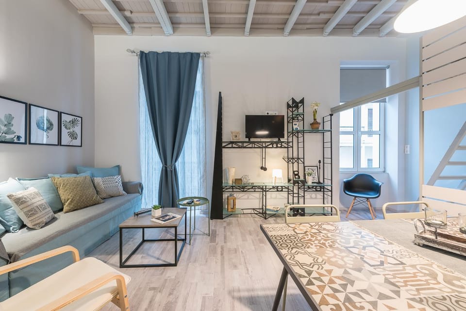 TV and multimedia, Living room, Seating area