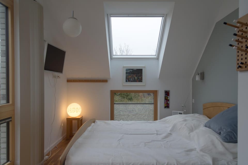 TV and multimedia, Bedroom