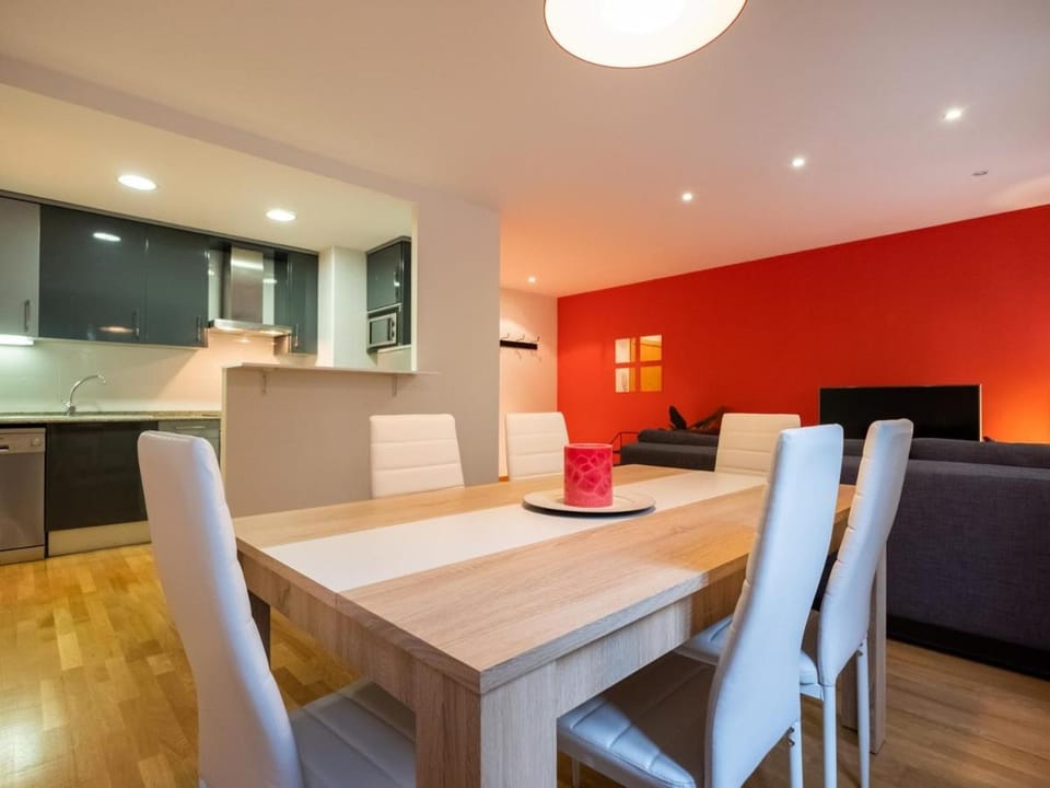 Kitchen or kitchenette, Living room, Seating area, Dining area, minibar, pet friendly, stove