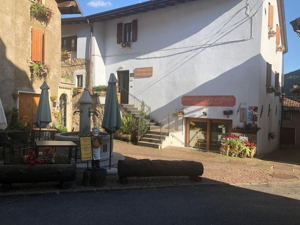 Antica Osteria Pace Hotel in Lake Garda