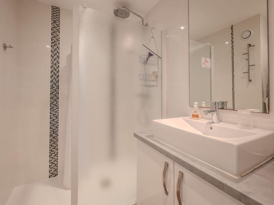 Appartement T2 avec balcon face mer - FR-1-197-132 Apartment in Les Sables-d'Olonne