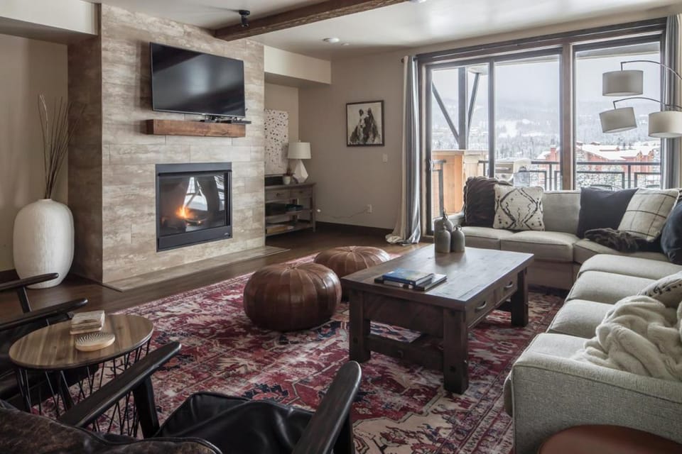 Mountain Lake Condo - Unit 401B House in Big Sky