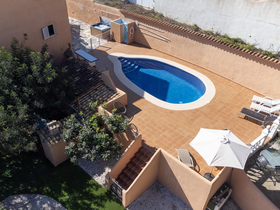 Balcony/Terrace, Swimming pool
