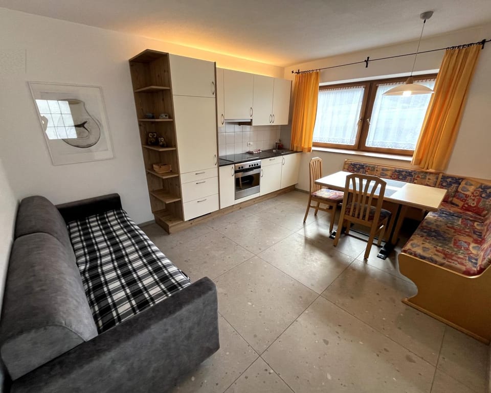 Kitchen or kitchenette, Living room, stove, kitchen
