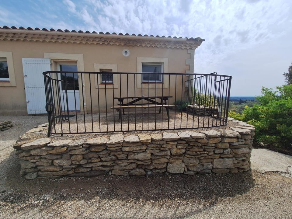 Patio, Day, Balcony/Terrace