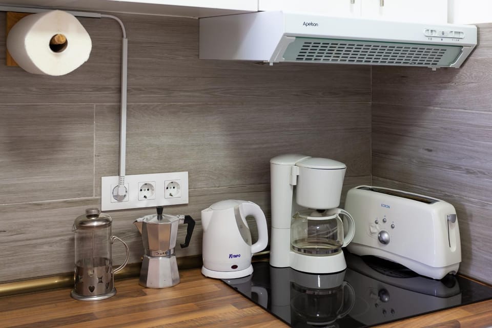 Coffee/tea facilities, kitchen