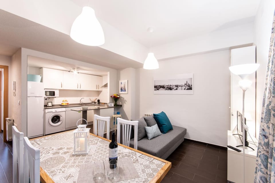 Kitchen or kitchenette, Living room, Dining area