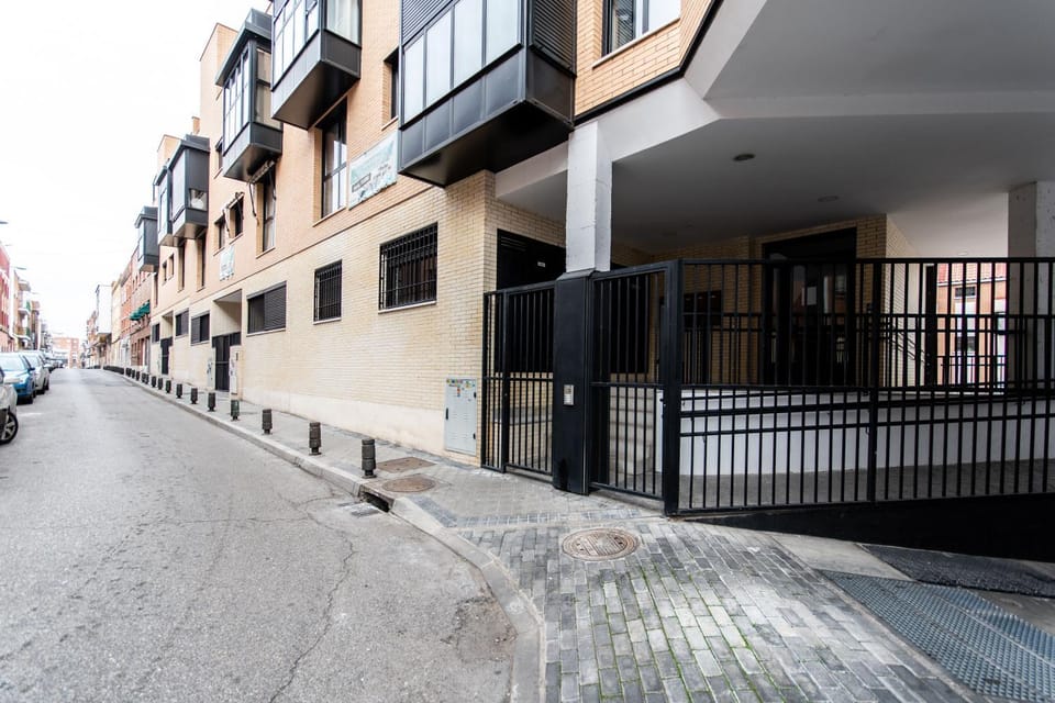 Property building, Facade/entrance