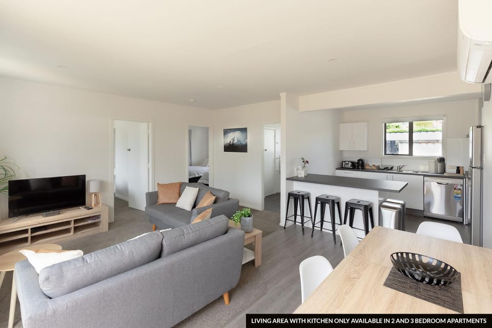 Kitchen or kitchenette, Living room, Dining area
