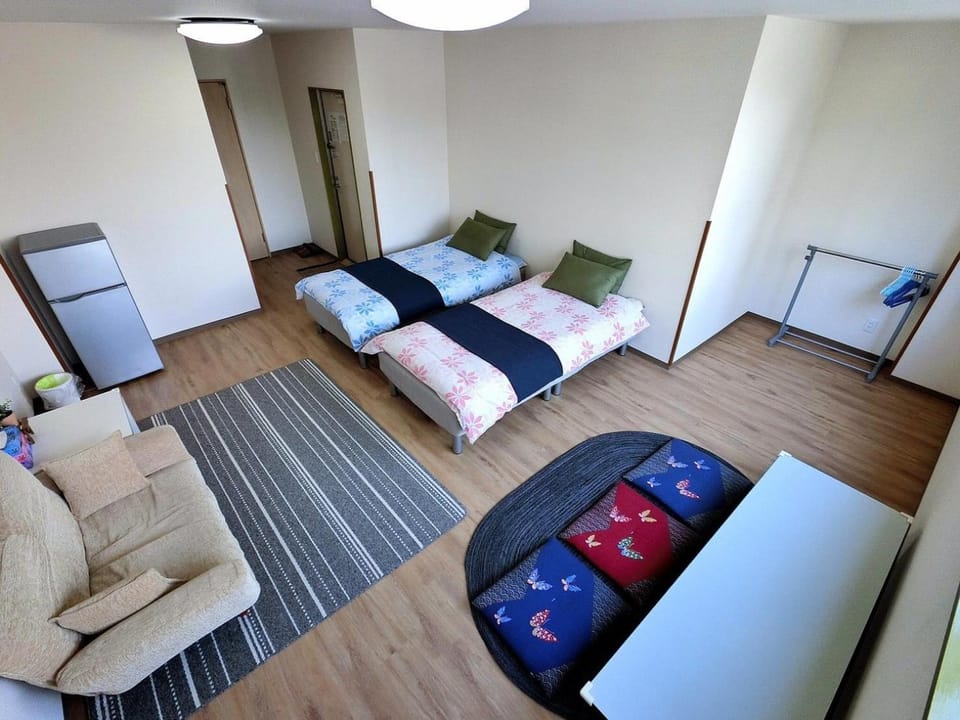 Mikawa House Osaka Castle Bed and Breakfast in Osaka