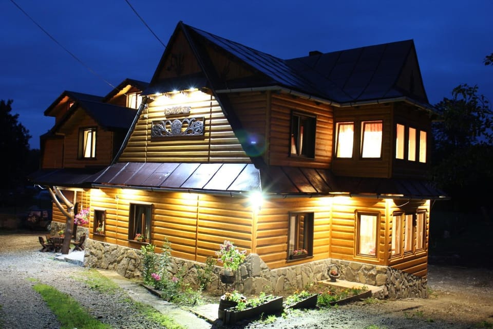 Facade/entrance, Night