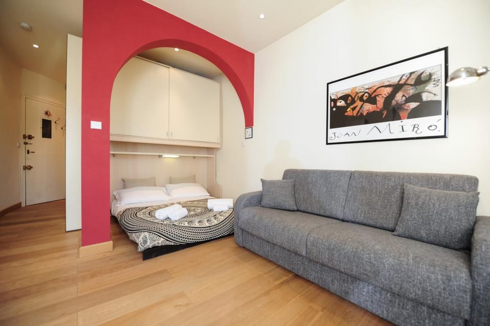 Living room, Bedroom