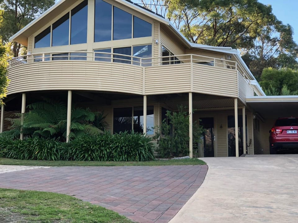 Property building, Facade/entrance, Garden view