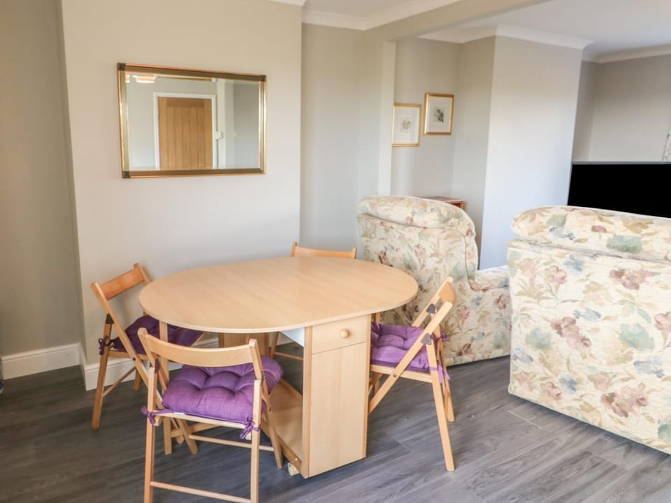 27 Whitegates House in Broadland District