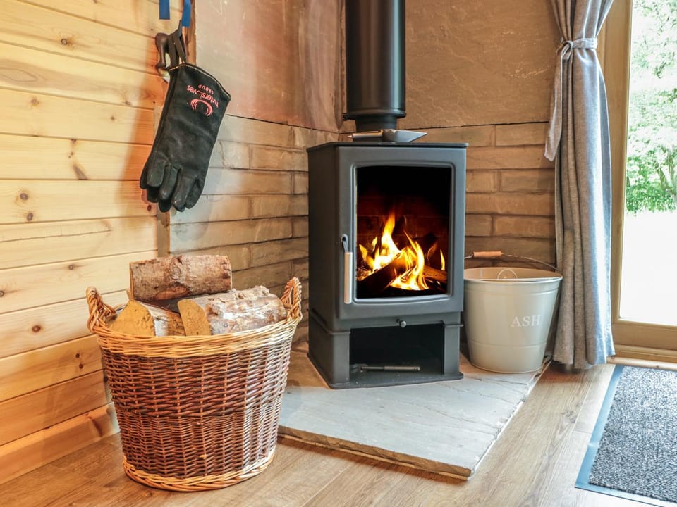 Dingle Den House in Wales